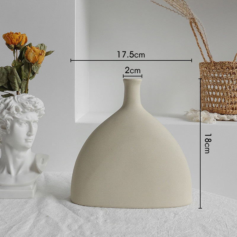 Ceramic Vase - jasmin milk bar